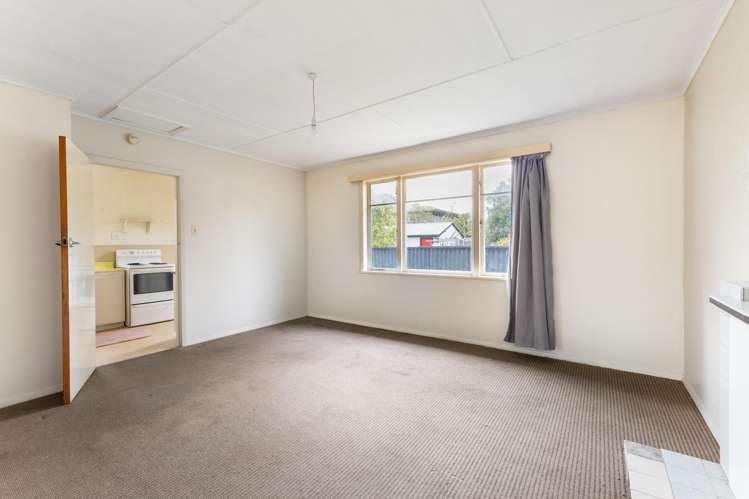 338A Tremaine Avenue Takaro_1