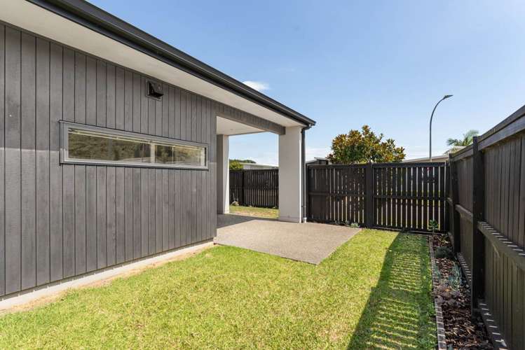 19 Saint Pauls Drive Brookfield_11