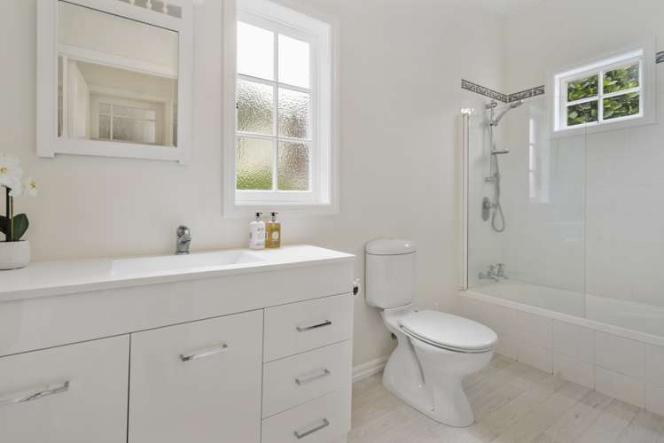 196 Queen Street Northcote Point_16