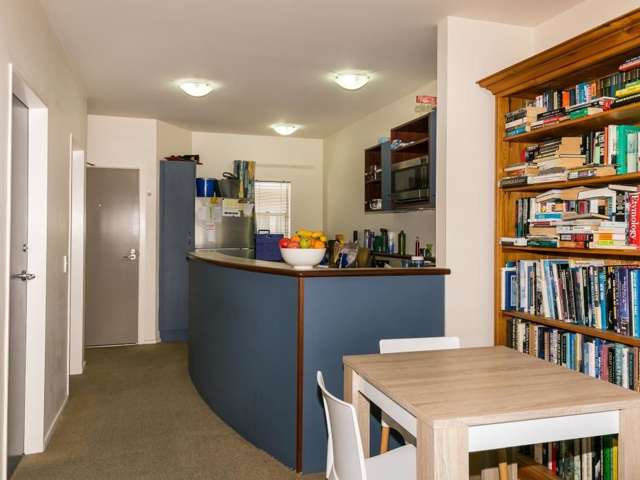 204/72 Herald Street Berhampore_2