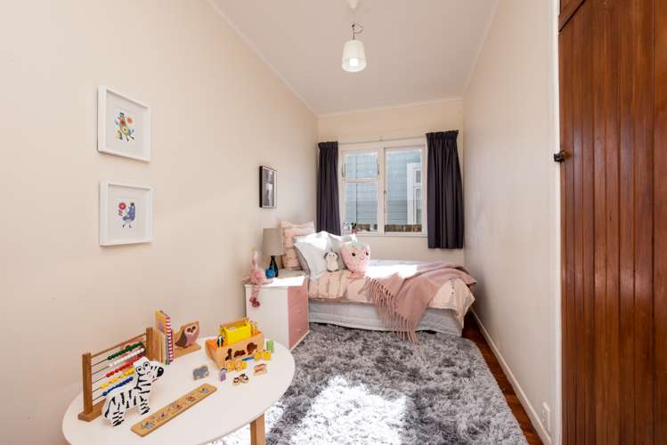 218 Coutts Street Rongotai_10