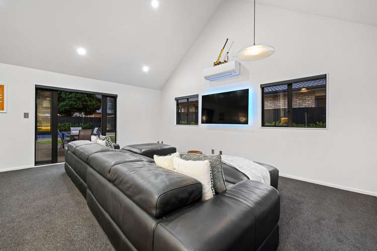 15 Blairgowrie Place Rototuna North_6