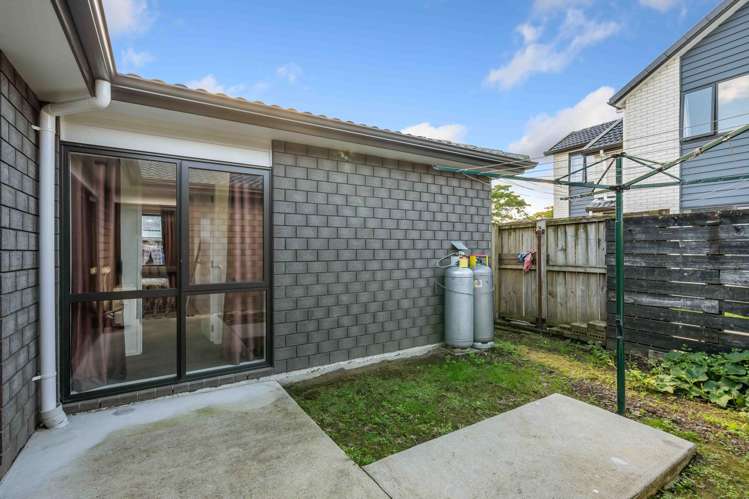 8a Martin Road Manurewa_16
