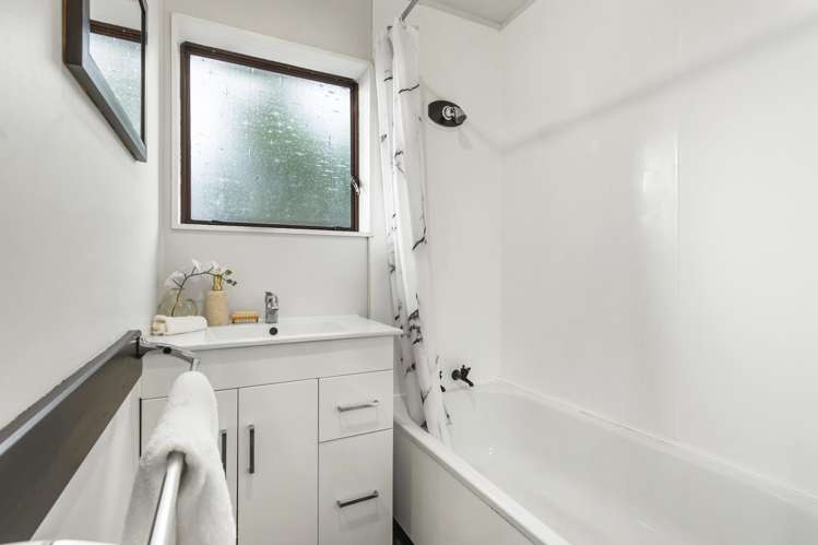 1/38 Latham Avenue Pakuranga_10