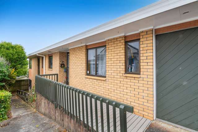 2/1 Captain Street Helensville_3