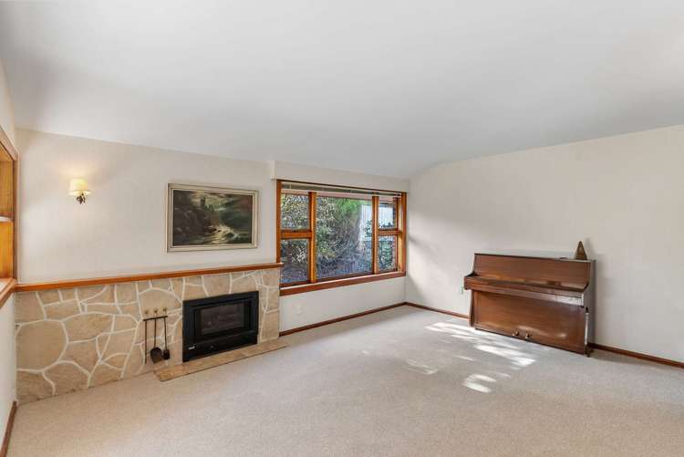 201 Gayhurst Road Dallington_8