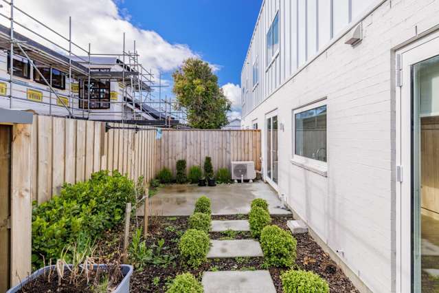 3/150 Hills Road Edgeware_3