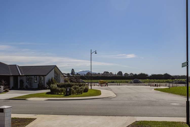 18 Grey View Grove Rangiora_13