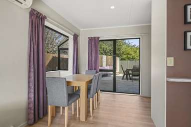 2/15 Hinemoa Avenue_3