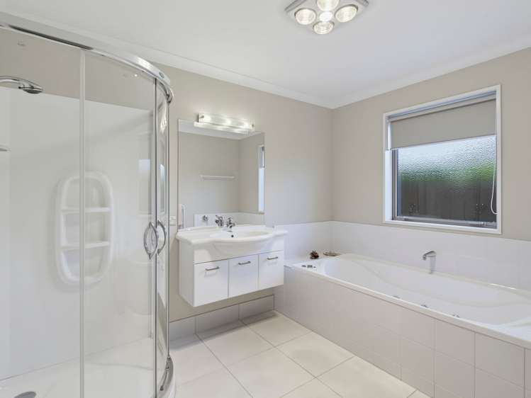 12 Hasendene Drive Lincoln_21