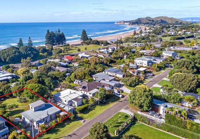 27 Douglas Street Okitu_1