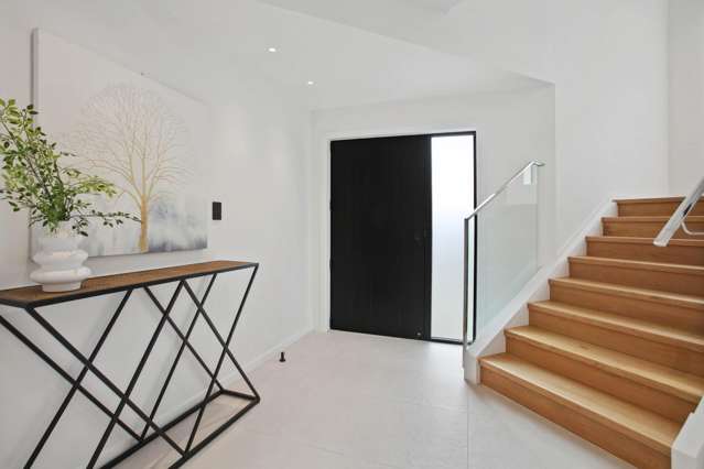 28a Oliver Twist Avenue Mellons Bay_4