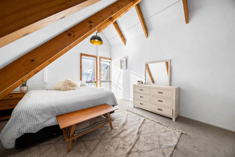 4037A Great North Road Glen Eden_13