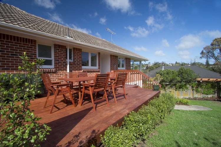 5 Woodhams Street Beach Haven_14