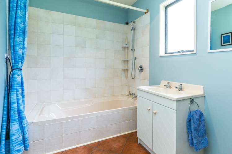 6 Brough Place Anakiwa and Surrounds_11