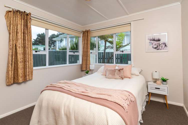 15 Mckillop Street Porirua East_11