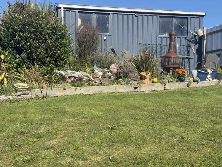 13 Wood Street Kaka Point_19