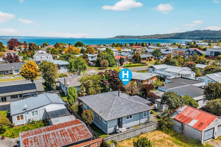 2/14 Laughton Street Taupo_19