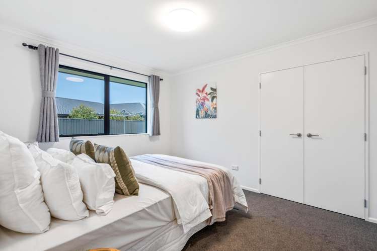 8 Silverview Place Mosgiel_13