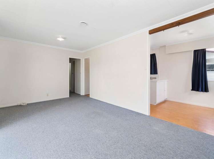 10 Joanne Crescent Pukehangi_7