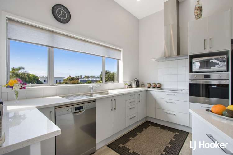 17 Athenree Heights Athenree_15