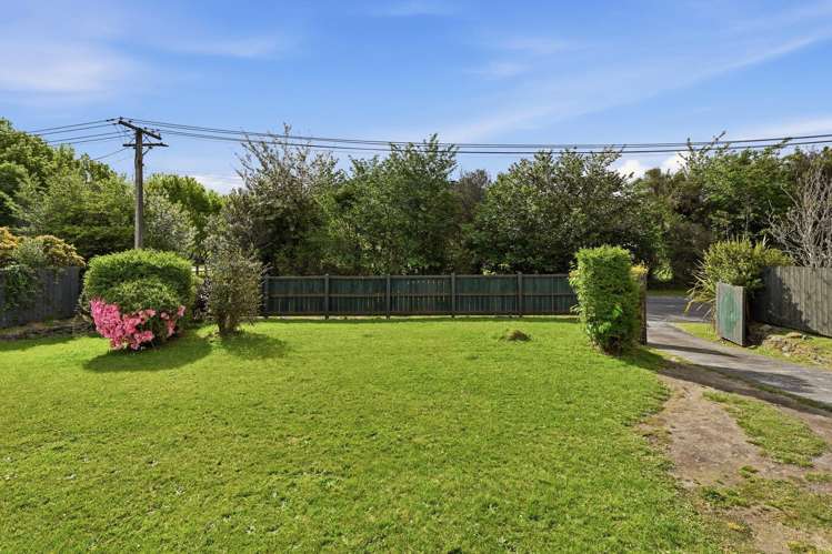 5 Nairn Road Mangakakahi_16
