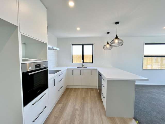 1 Maple Lane 11103_2