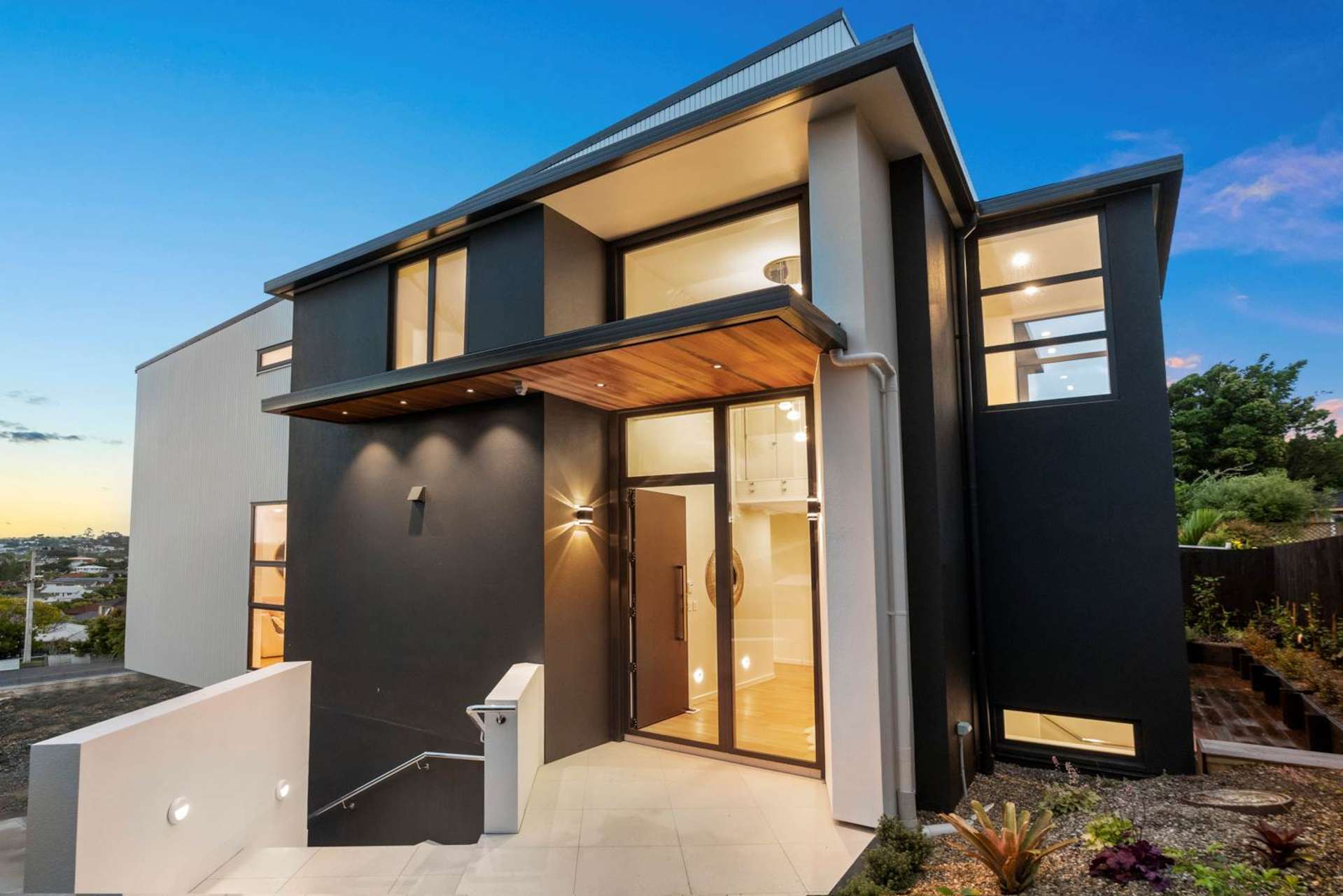 8c William Souter Street Forrest Hill_0