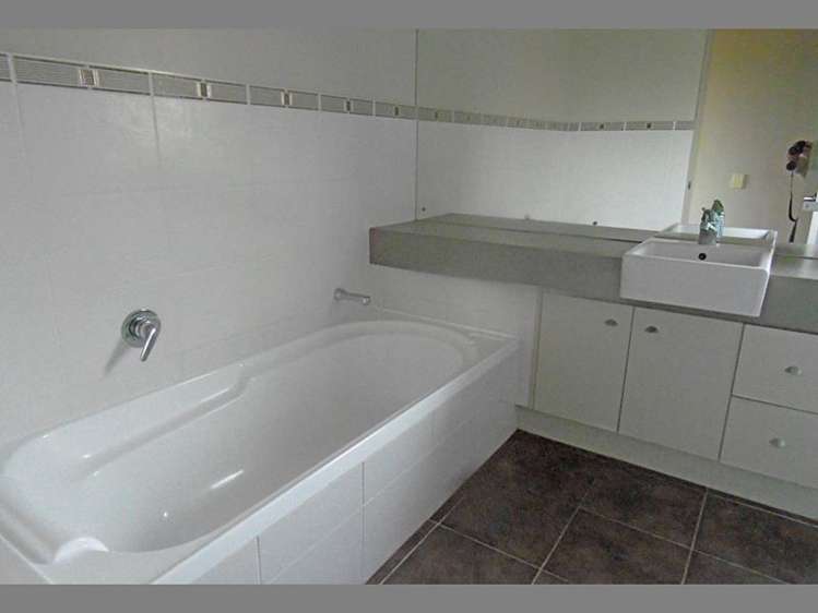 30 Belfry Place Wattle Downs_15