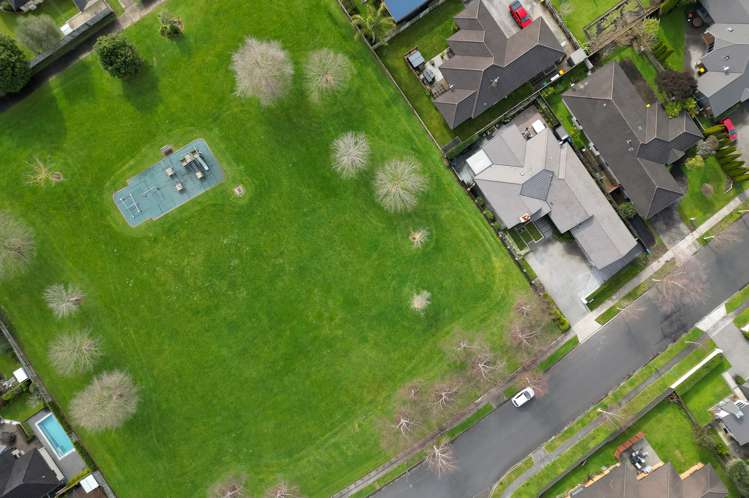 52 Wiltshire Drive Huntington_33