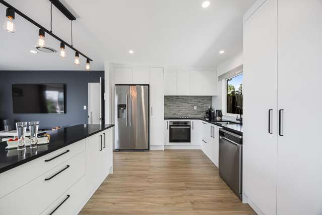 22 Whangaparaoa Road Red Beach_3