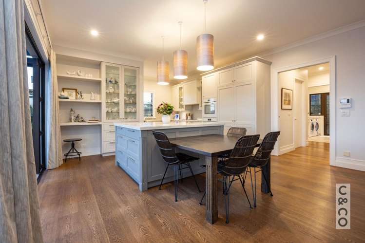 8 Tauwaka Crescent Riverhead_32