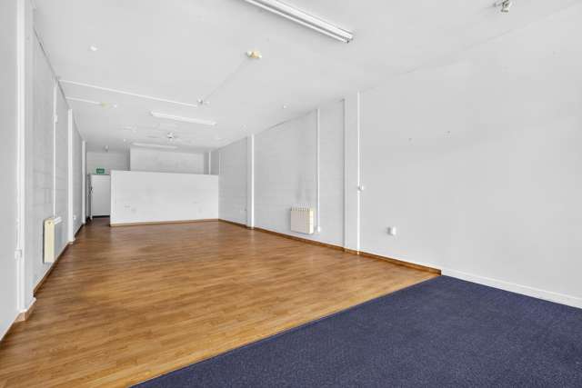 43 Town Centre Turangi_4