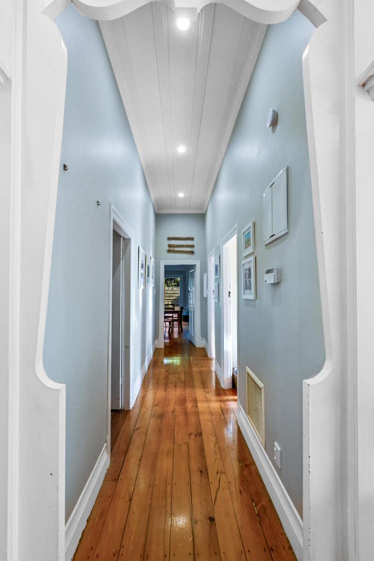 24 Queen Mary Avenue Epsom_4