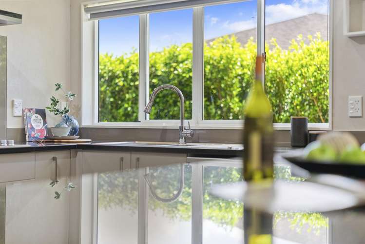 4 Viera Drive Mission Heights_11