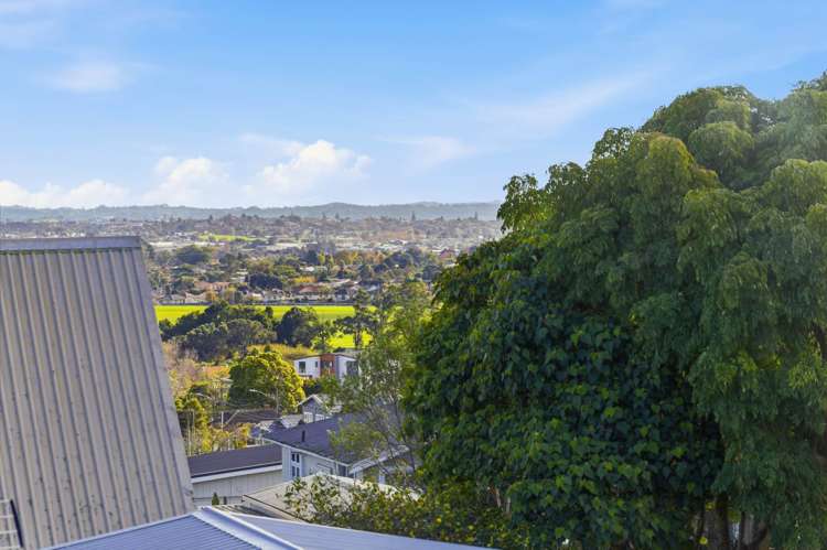 2/8 Chalmers Street Avondale_11