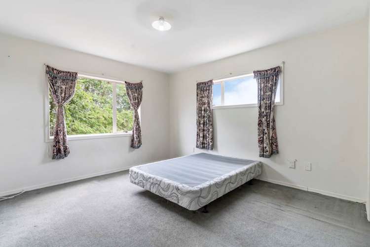 2/4 Lucienne Drive Ranui_6