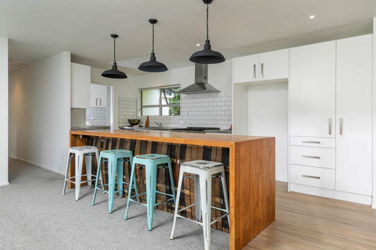 24 Korotaha Terrace Rothesay Bay_17