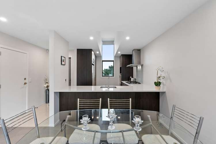 23 Red Beech Avenue_3