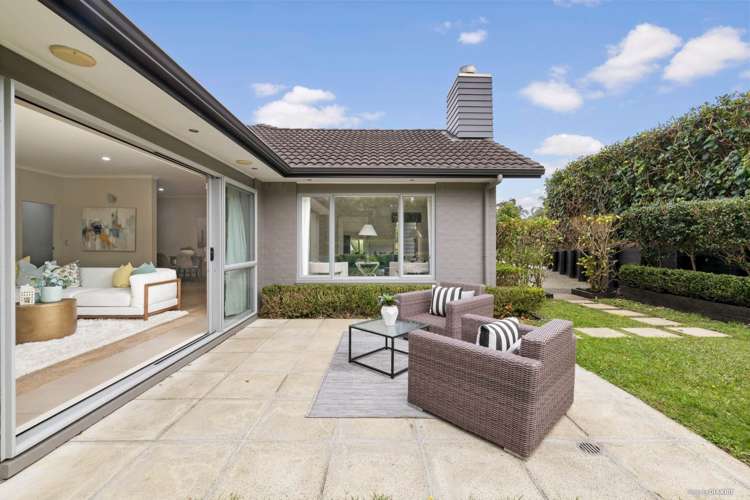 1b Gracechurch Drive Flat Bush_14