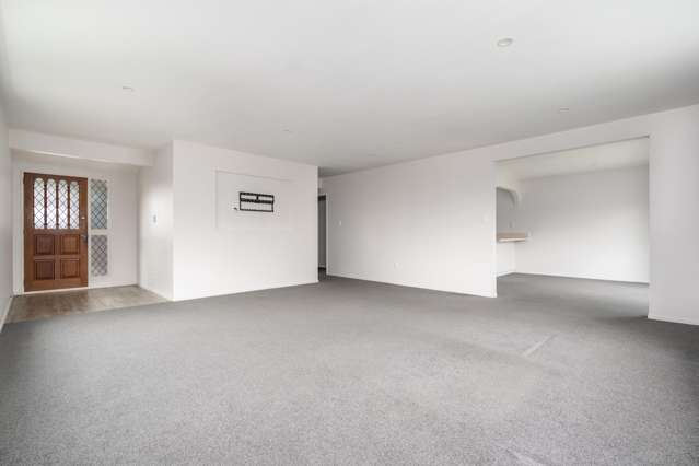 38 Millstream Drive Lincoln_1