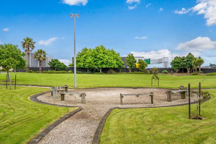 E3/71 Spencer Road Albany_27