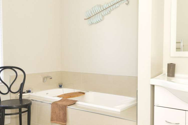 6 Goldrich Grove Netherby_12