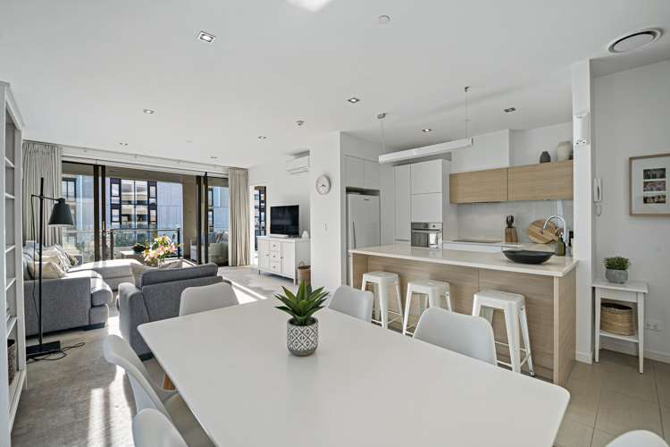 210/2 Bluegrey Avenue Stonefields_1