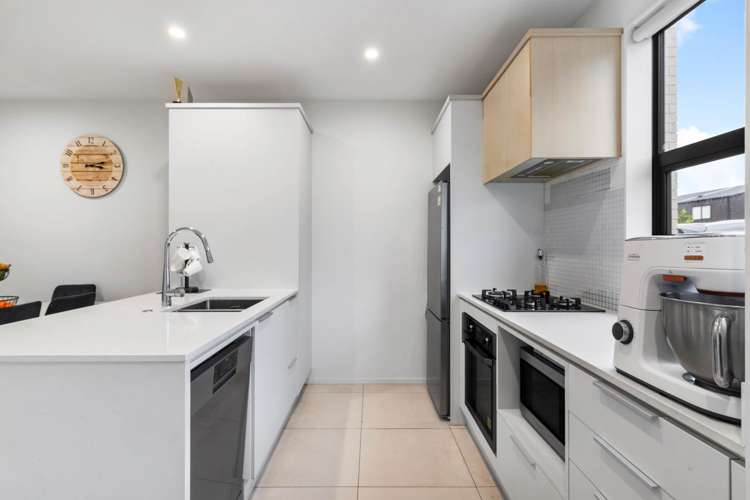 16 Rorida Lane Flat Bush_7