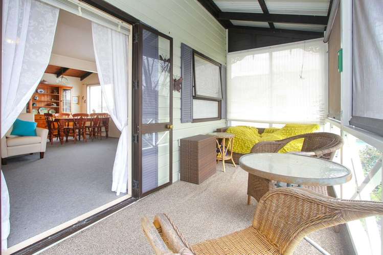 2/60 Birkdale Road Birkdale_13