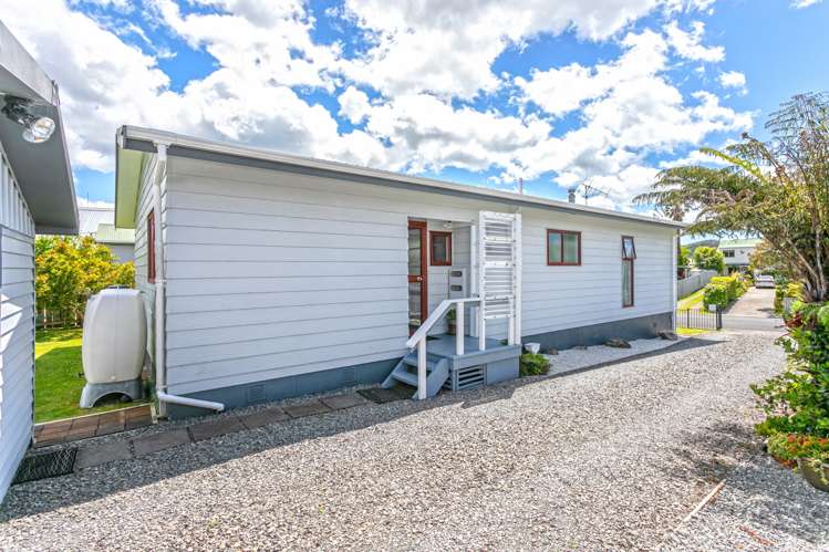 104 Ngati Pu Place Whangamata_15