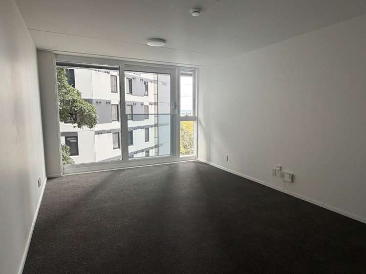 5G/3 Whitaker Place_4
