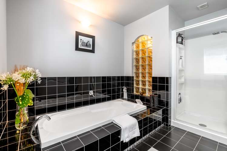 40 Vipond Road Stanmore Bay_11