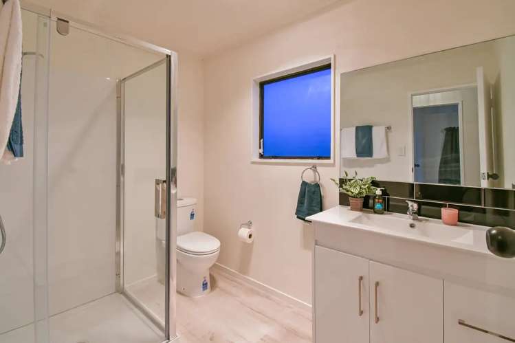 1/14 Hatherley Place Clendon Park_7